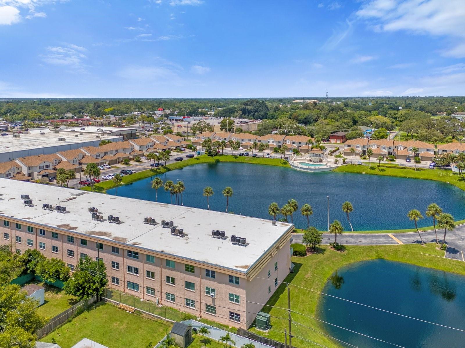 WILLOW LAKE BLDG 5 CONDO - Residential