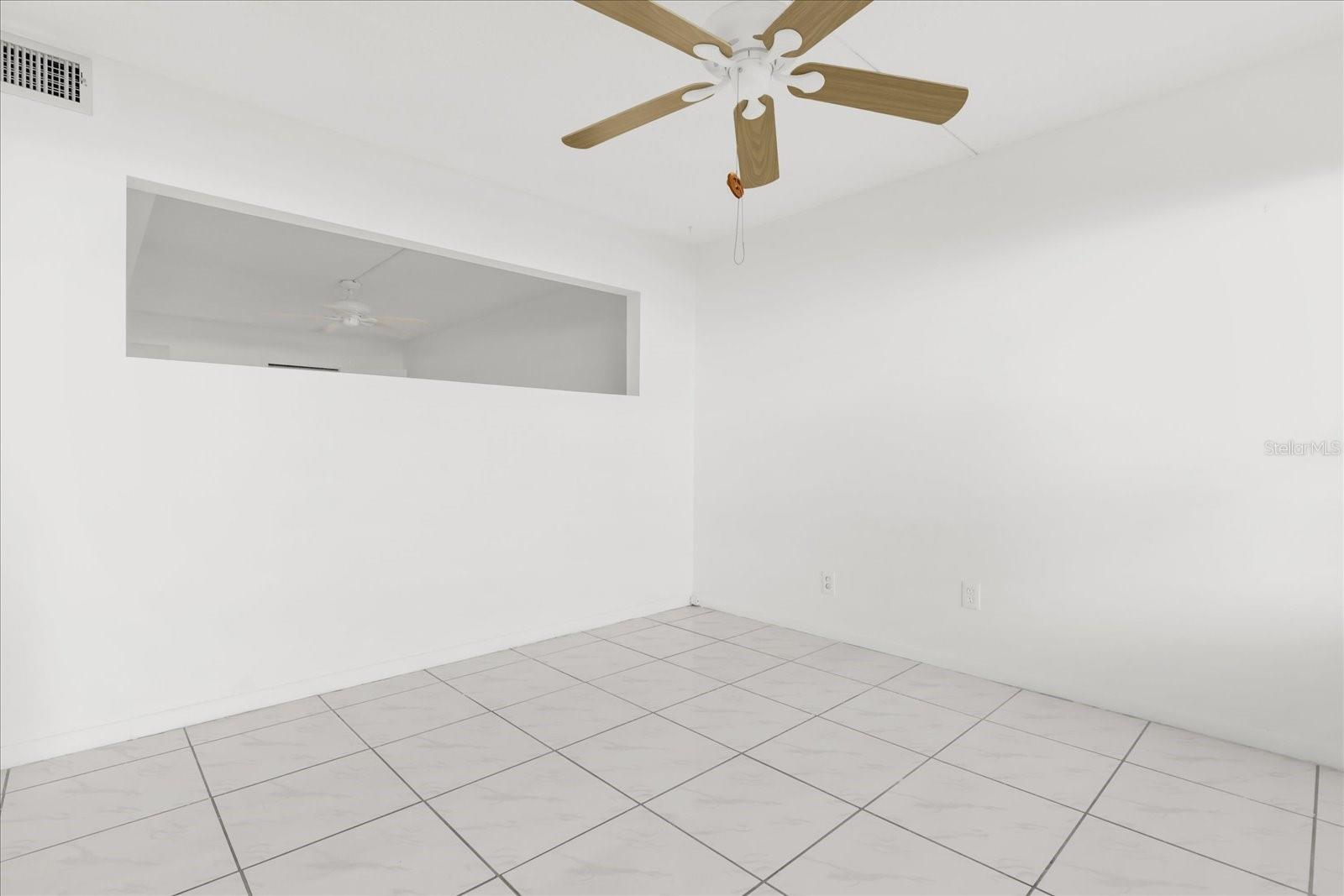 WILLOW LAKE BLDG 5 CONDO - Residential