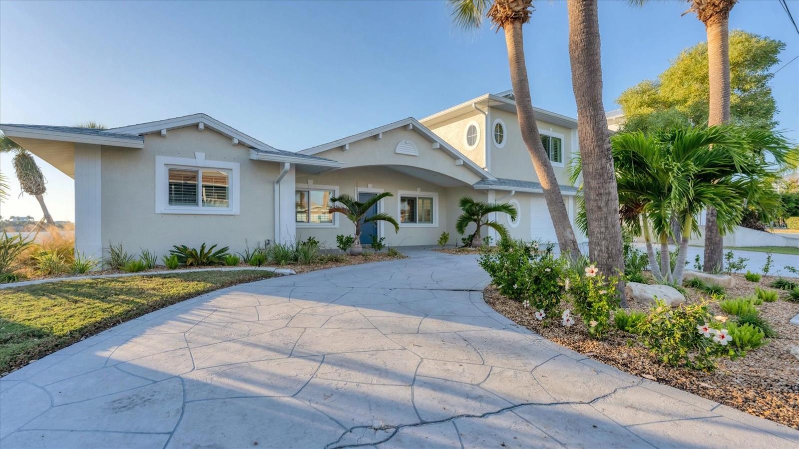 PALM POINT - Residential