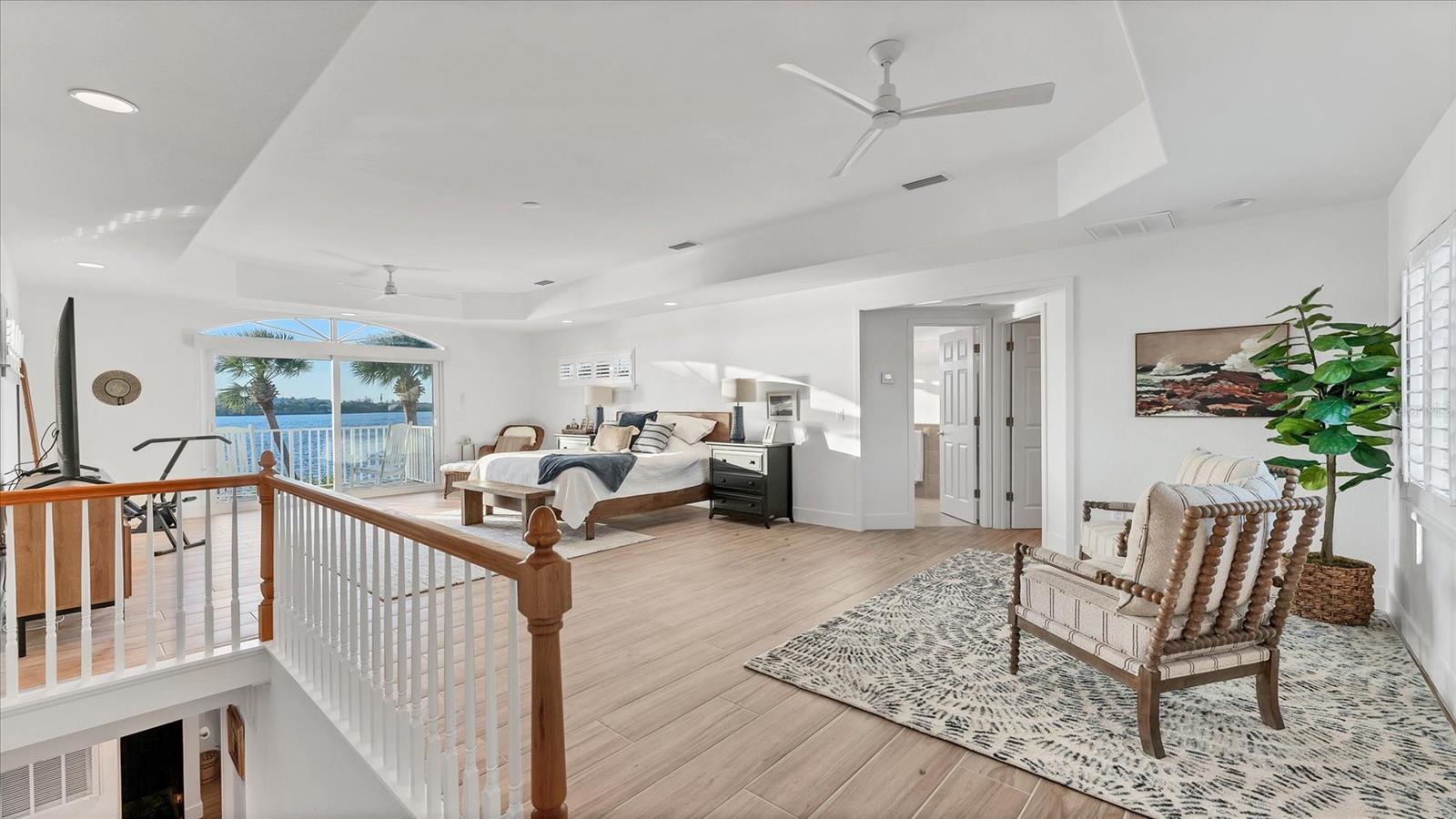 PALM POINT - Residential