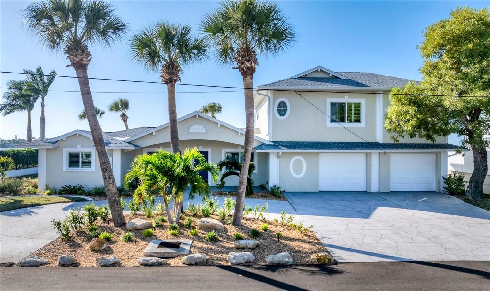 PALM POINT - Residential