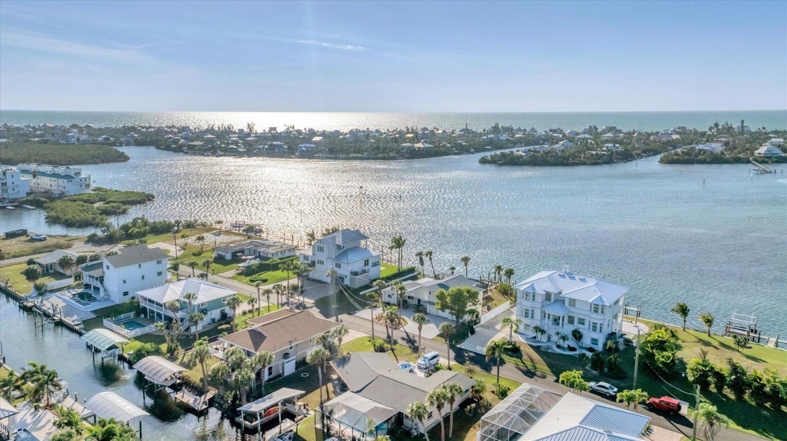 PALM POINT - Residential