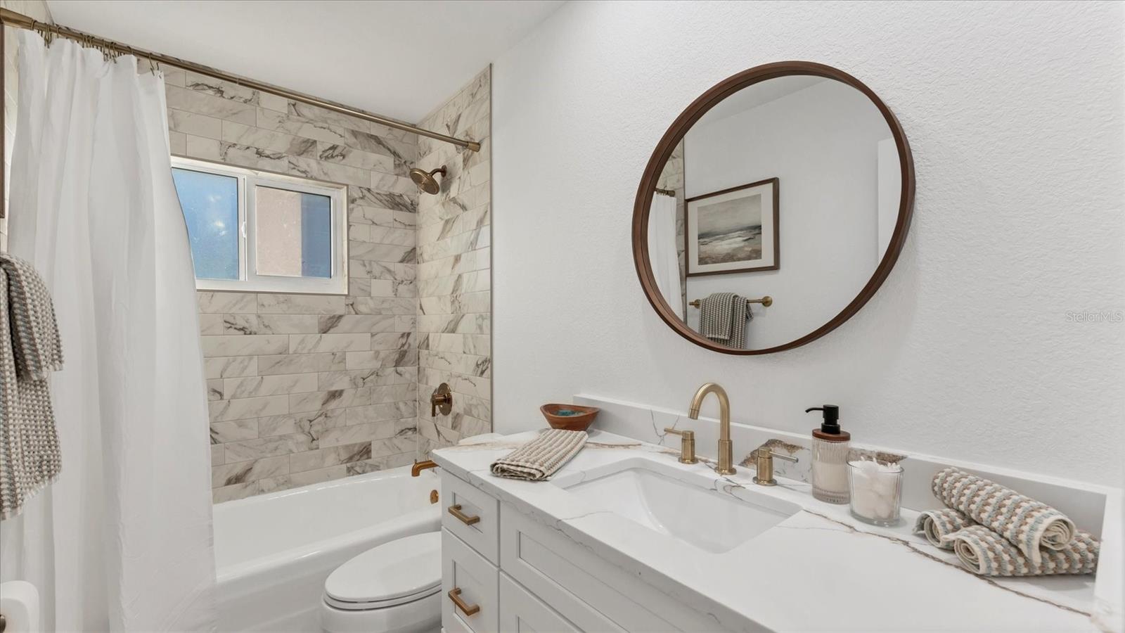 PALM POINT - Residential