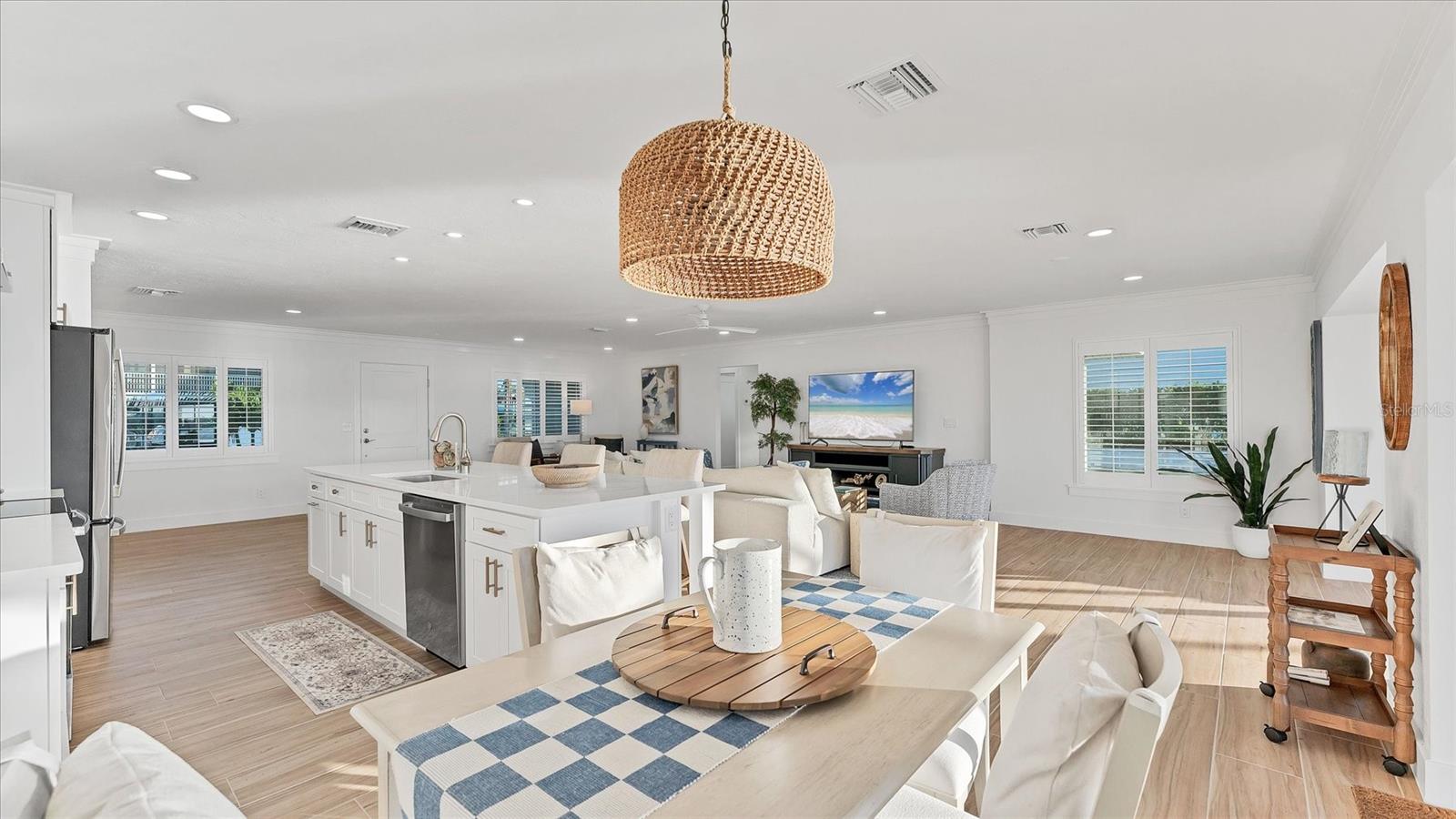 PALM POINT - Residential