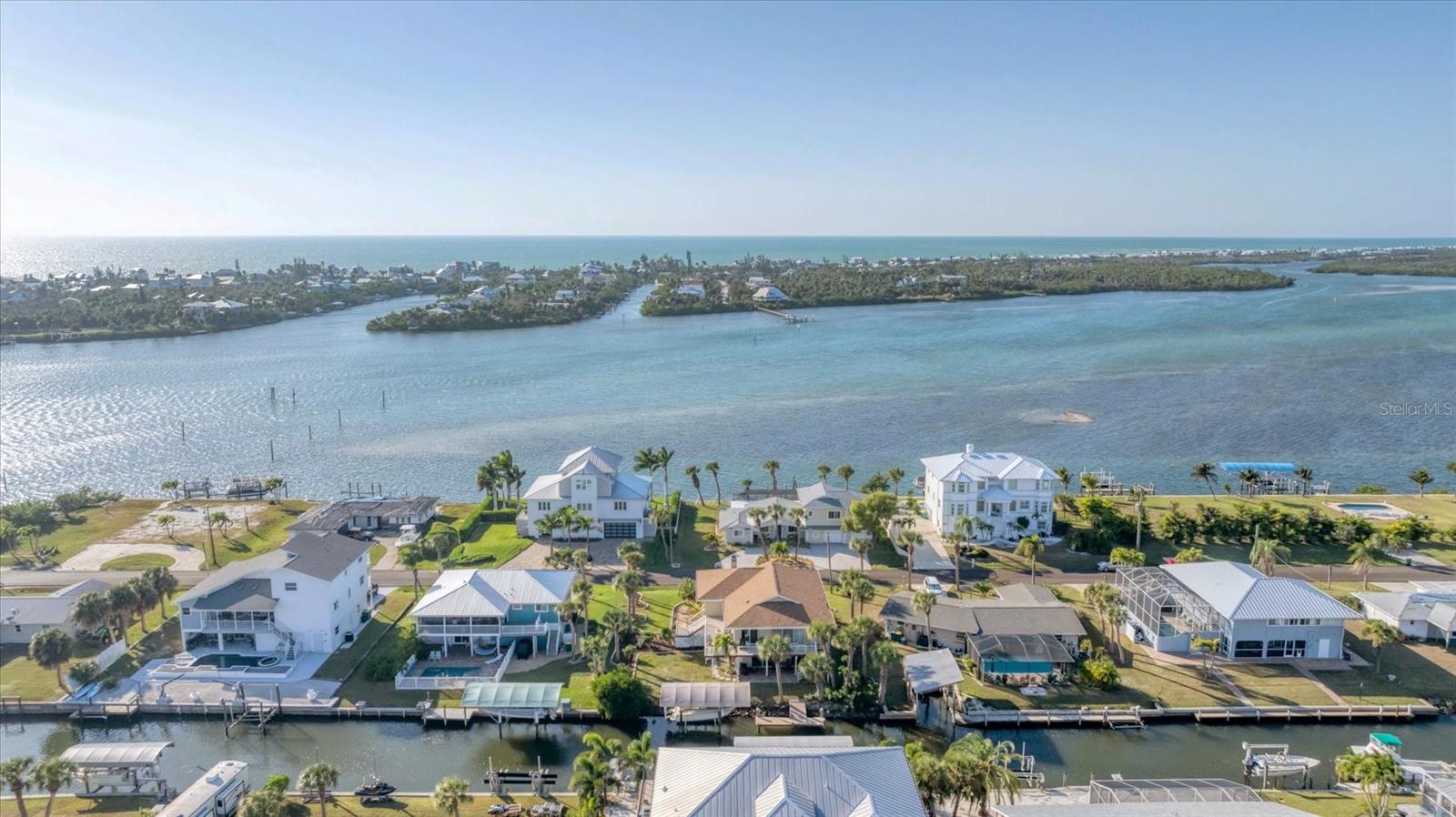 PALM POINT - Residential