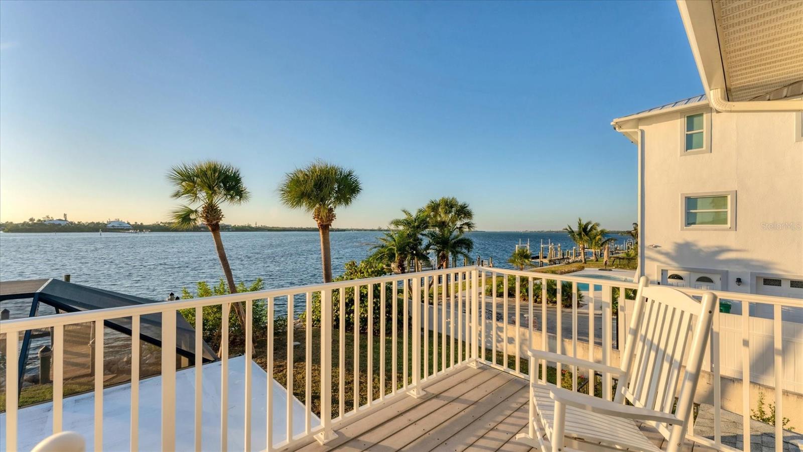 PALM POINT - Residential