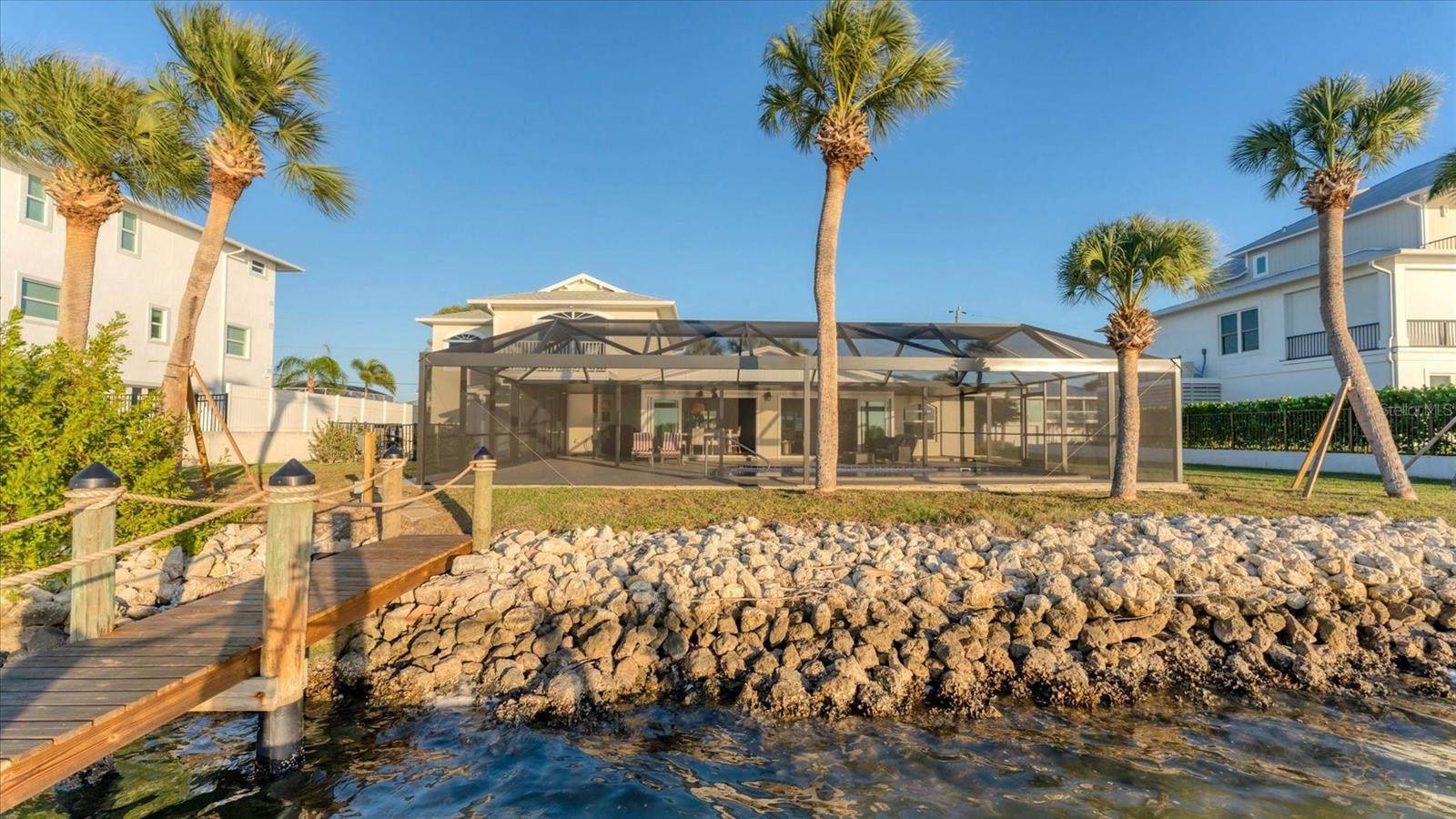 PALM POINT - Residential