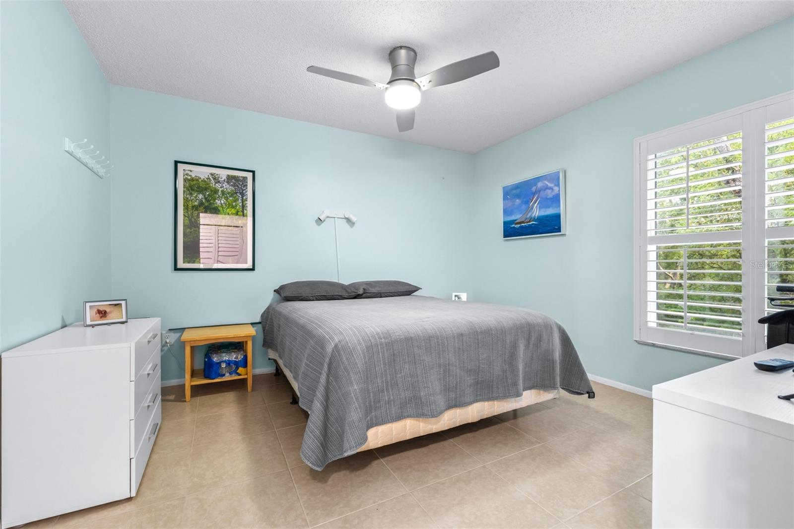 GREEN DOLPHIN PARK CONDO - Residential