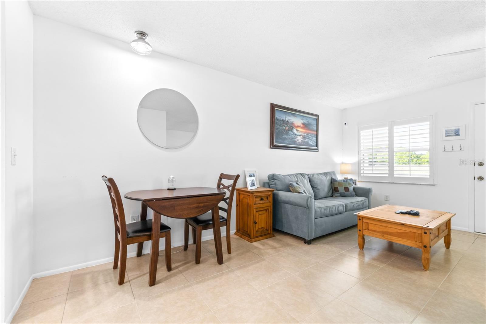 GREEN DOLPHIN PARK CONDO - Residential