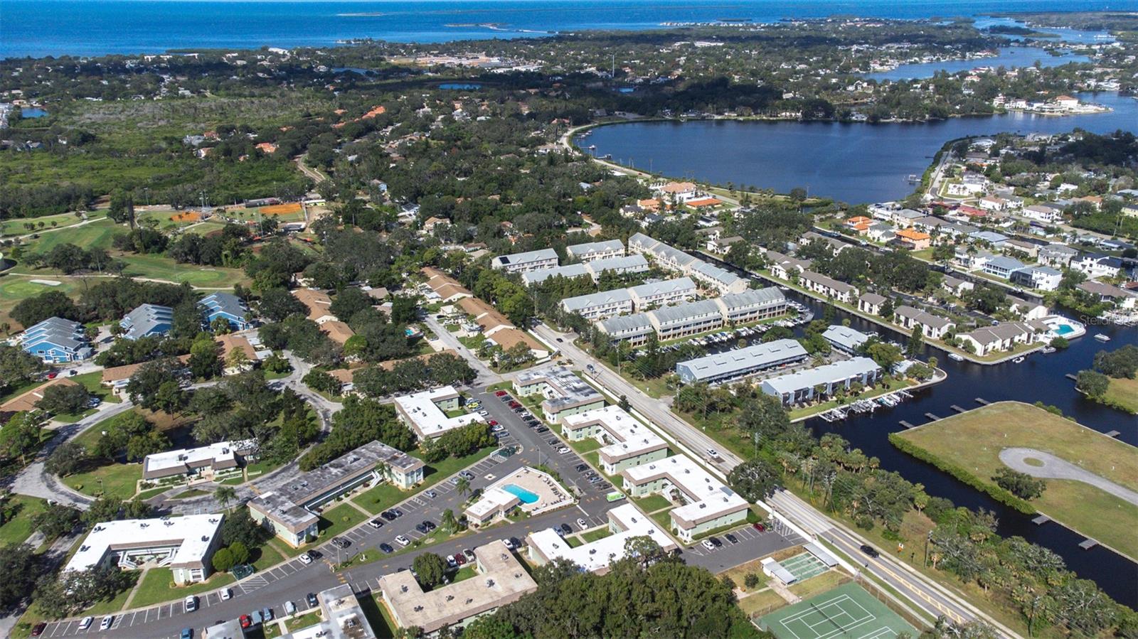 GREEN DOLPHIN PARK CONDO - Residential