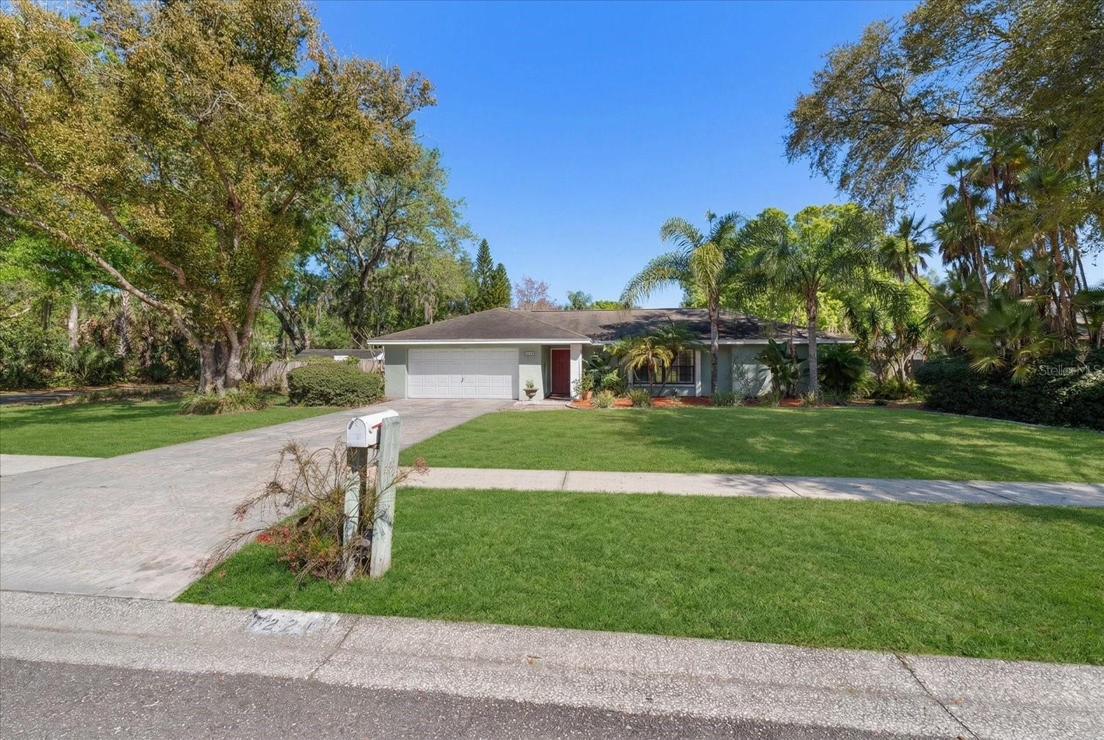 1221 MAGDALENE GROVE AVENUE