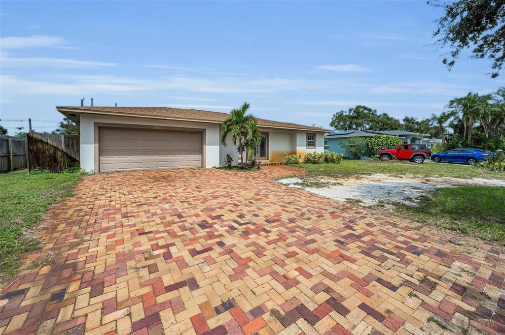 Photo of 6041 5th Avenue N, St Petersburg, FL 33710 (MLS # TB8429970)