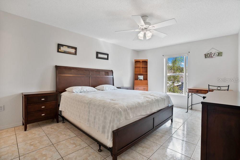 LAKESIDE AT BASS LAKE - Residential Lease