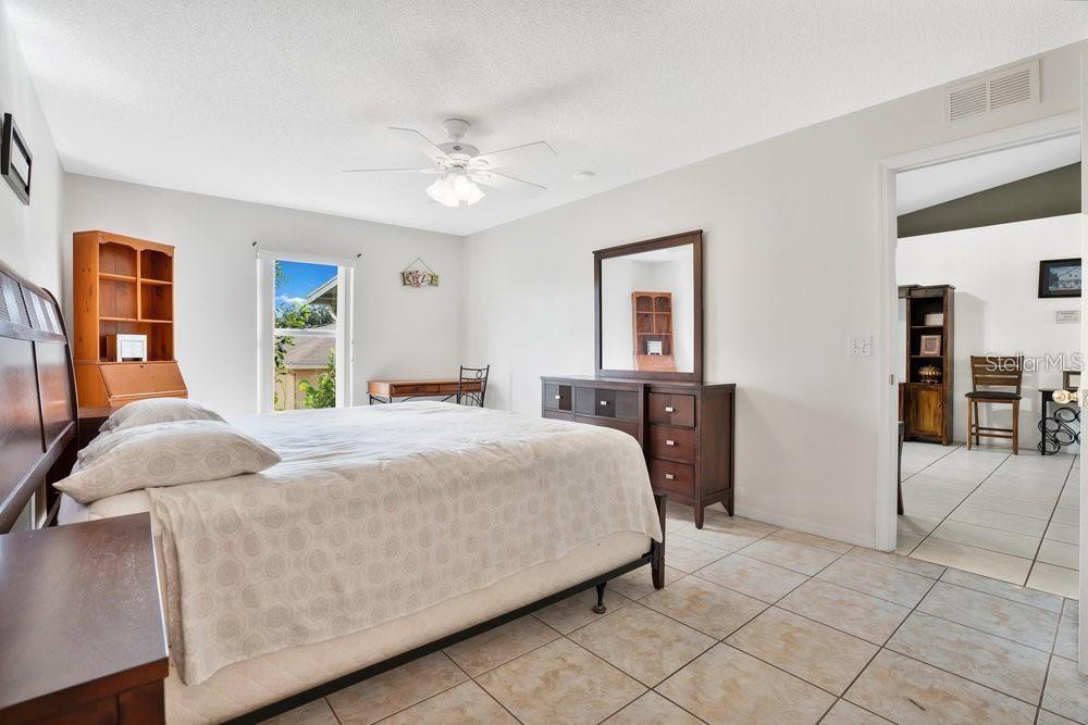 LAKESIDE AT BASS LAKE - Residential Lease