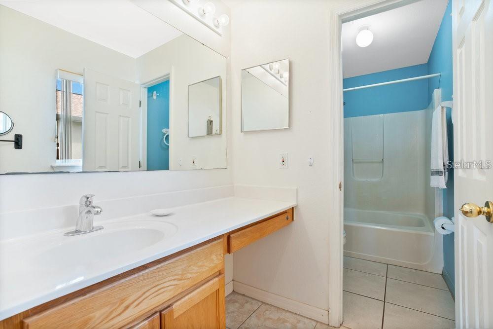 LAKESIDE AT BASS LAKE - Residential Lease