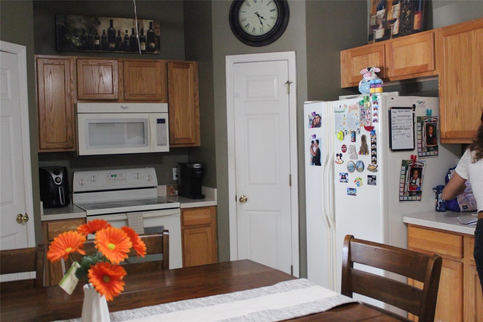 LAKESIDE AT BASS LAKE - Residential Lease