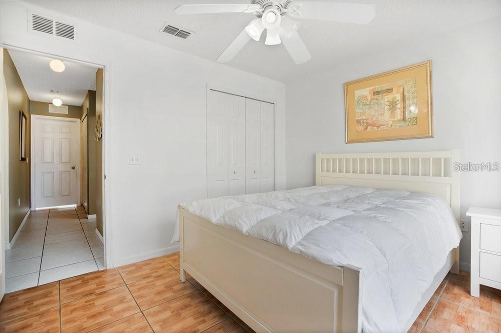 LAKESIDE AT BASS LAKE - Residential Lease