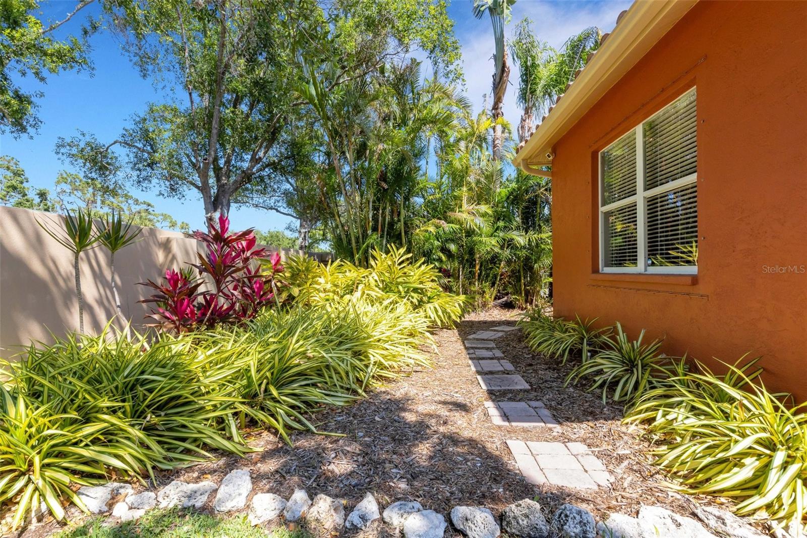 TURTLE ROCK PARCELS I & J - Residential