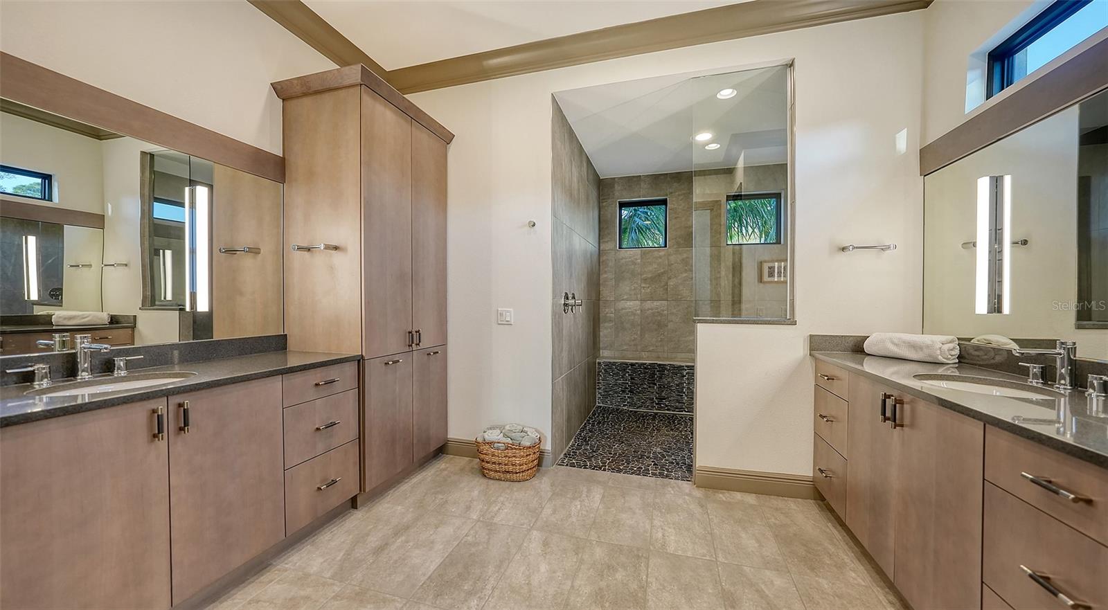 THE LANDINGS - Residential