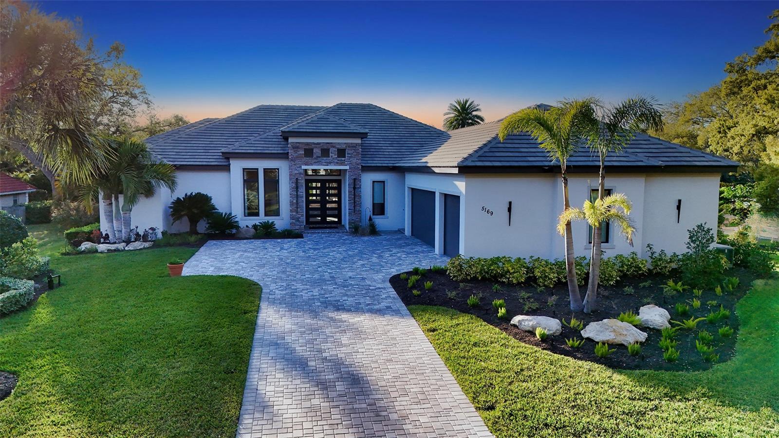 THE LANDINGS - Residential