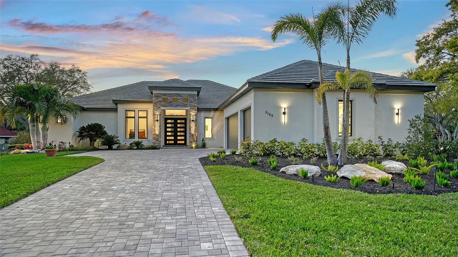 THE LANDINGS - Residential