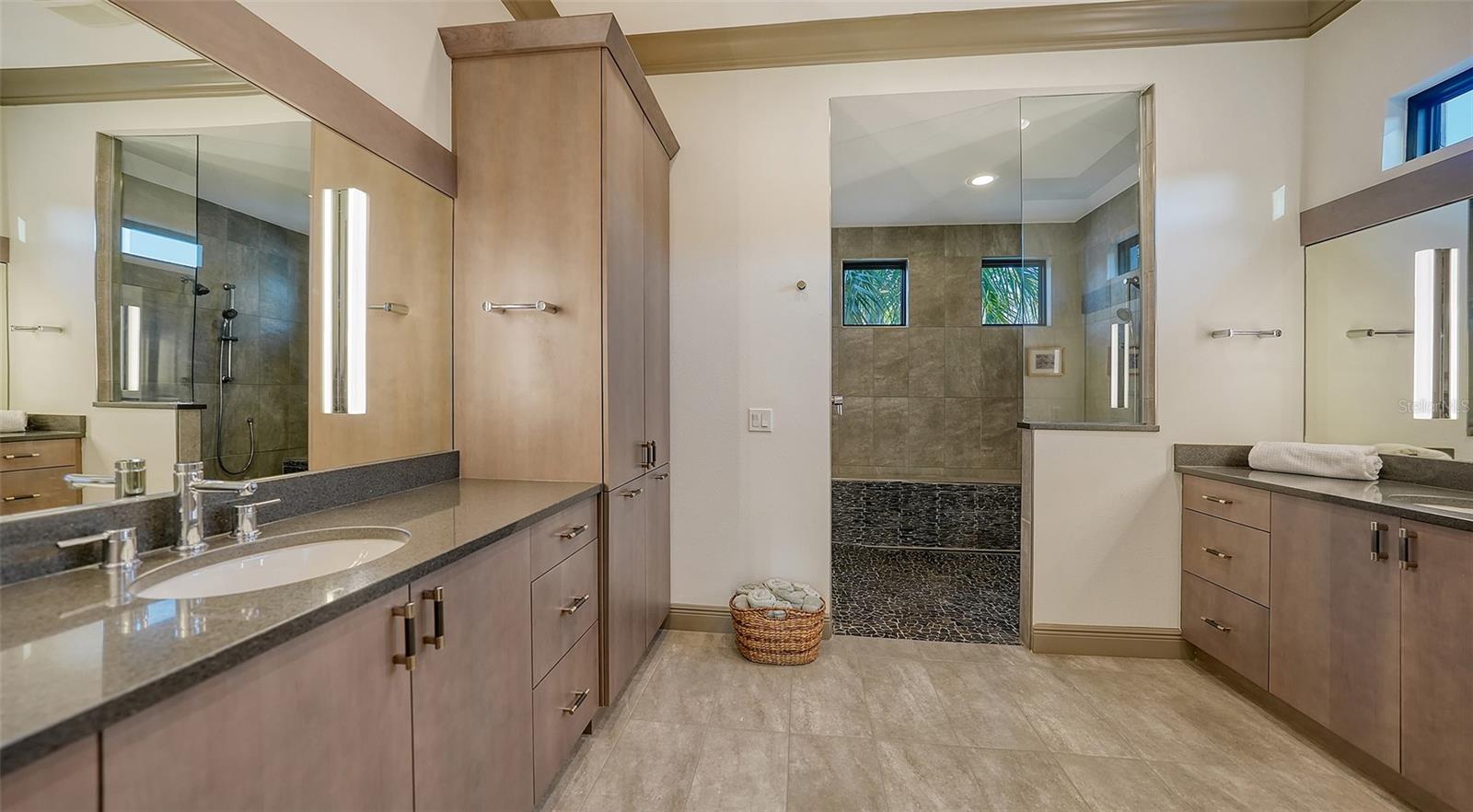 THE LANDINGS - Residential