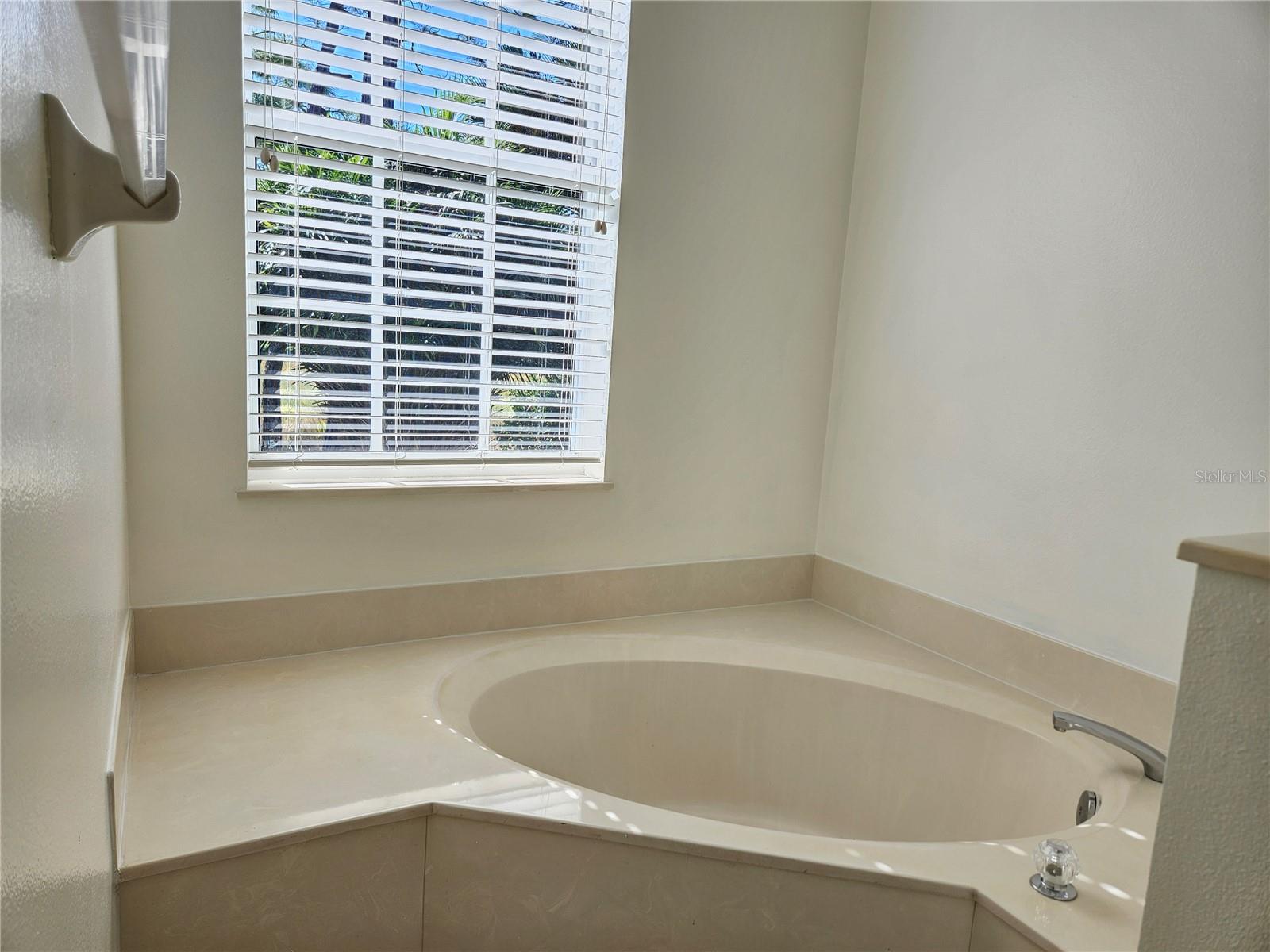 PATIOS 03 OF ST ANDREWS PARK AT PLANTATION THE - Residential Lease