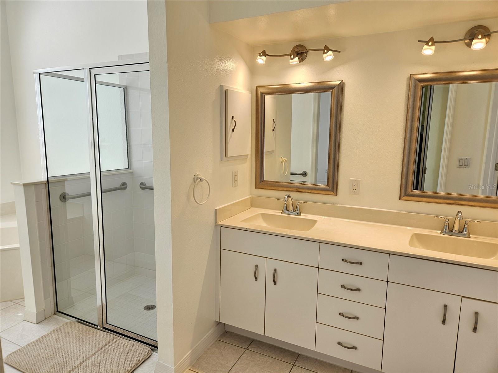 PATIOS 03 OF ST ANDREWS PARK AT PLANTATION THE - Residential Lease