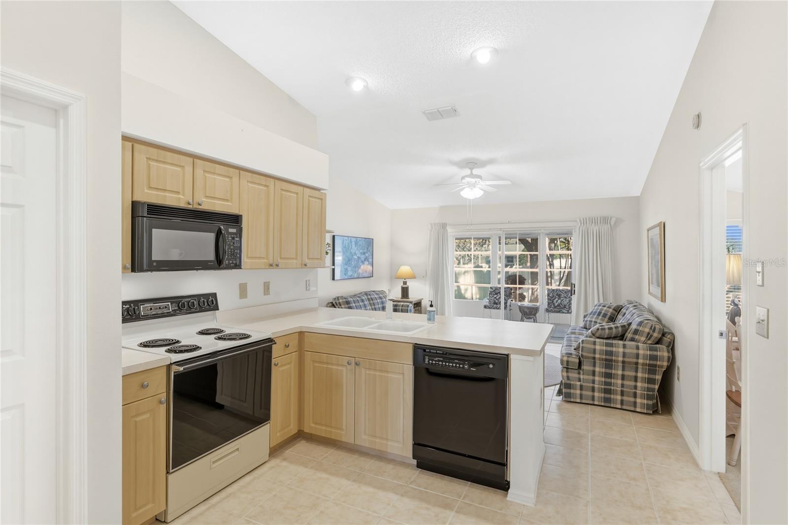 THE VILLAGES OF LAKESIDE SOUTH PHIII REV - Residential