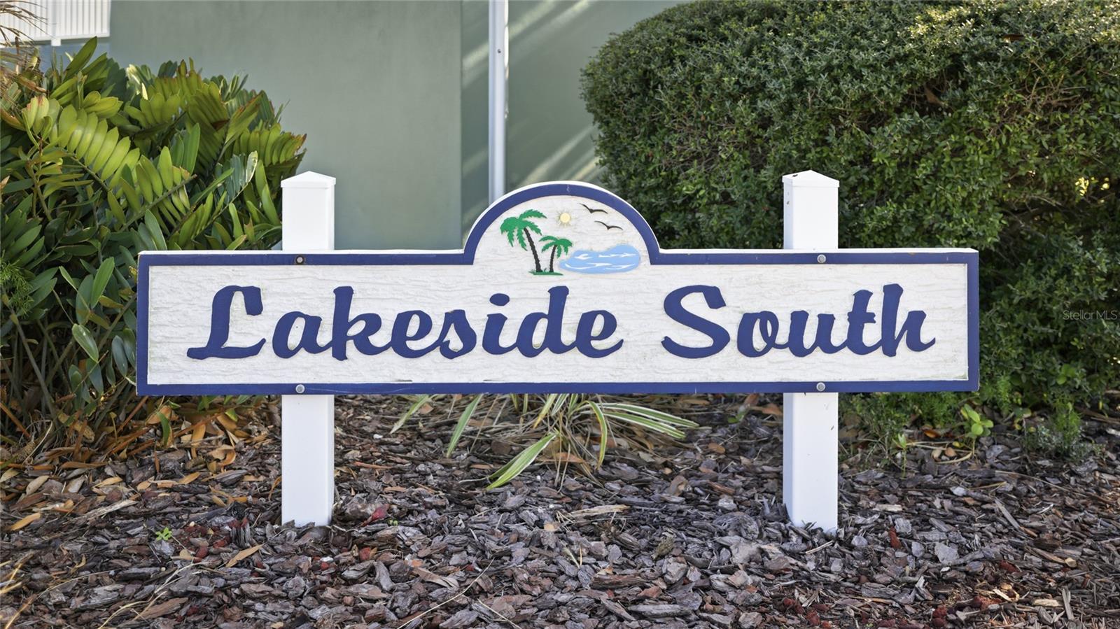 THE VILLAGES OF LAKESIDE SOUTH PHIII REV - Residential