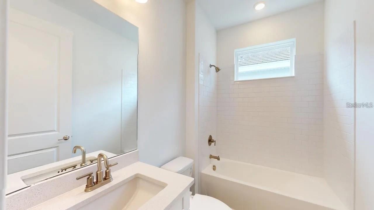 ESPLANADE NORTH AT ARTISAN LAKES SUBPH I - Residential