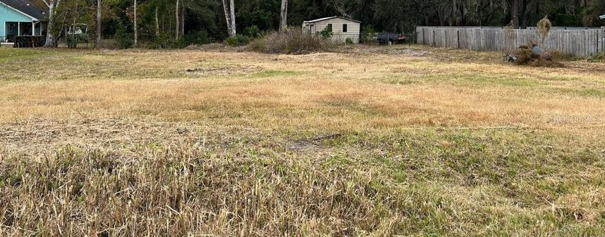 Lot Size: 127x100 (.29 acres) – 
Zoning: R-1 Single Family Residential
Property Highlights:
• Prime location in the growing Sanford area
• Convenient access to major highways, shopping, and schools
• Cleared, flat, buildable land with established well
• Ideal for Single Family Home
Nearby Amenities:
• Minutes from historic downtown Sanford
• Close to Lake Monroe and recreational parks
• Easy commute to Orlando and surrounding areas
• Minutes from I-4 and 417
Why Sanford?
Sanford offers a blend of historic charm and modern growth, making it a desirable location for new development. With strong community infrastructure and increasing property values, this lot is a smart investment opportunity.