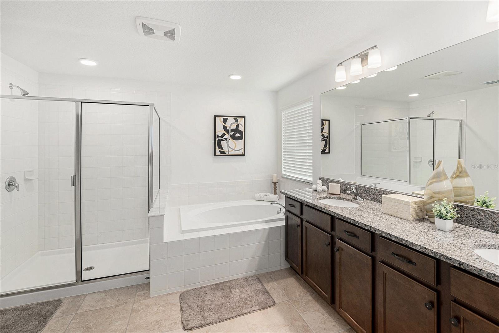 WHISPERING OAKS PRESERVE - Residential