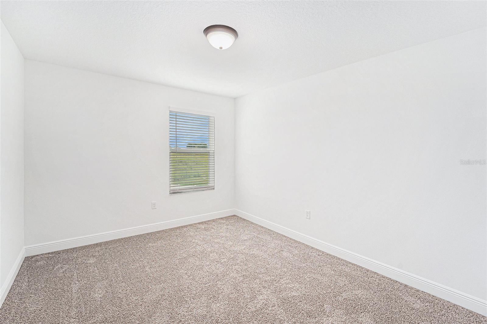 WHISPERING OAKS PRESERVE - Residential
