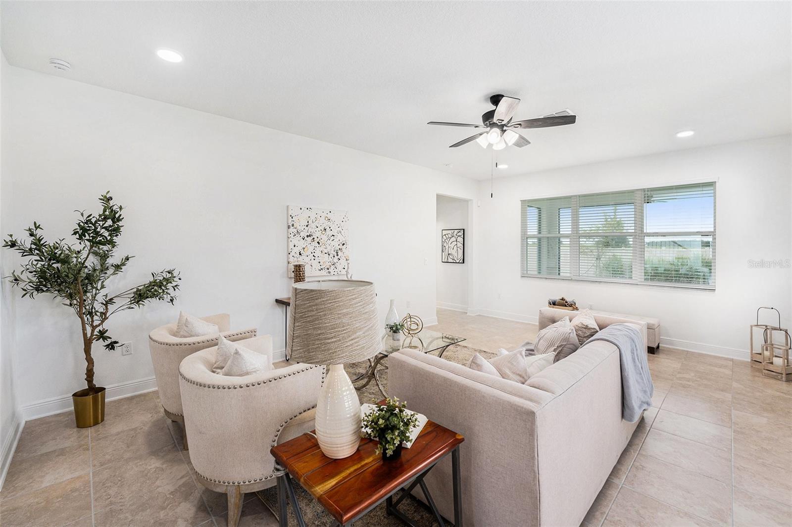 WHISPERING OAKS PRESERVE - Residential