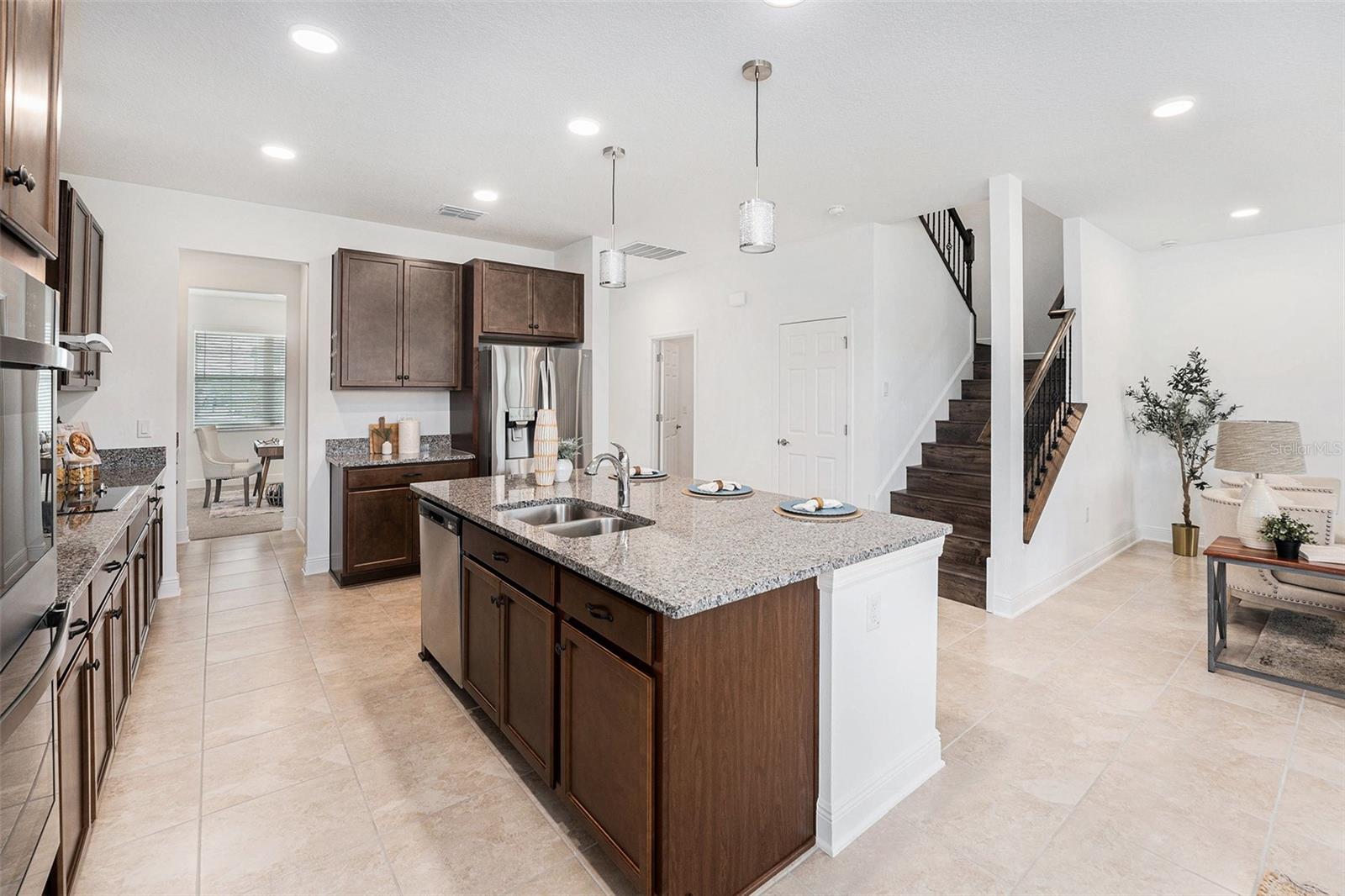 WHISPERING OAKS PRESERVE - Residential