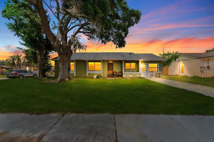 Spacious 3-bedroom, 2.5-bath home in the heart of Brandon with no HOA! This property offers a flexible floor plan, large fenced yard, and screened lanai—perfect for family living and entertaining. Located in a prime area close to shopping, dining, and major highways, and zoned for excellent schools. Rare opportunity to rent a single-family home with space, privacy, and convenience in one of Brandon’s most desirable neighborhoods.
