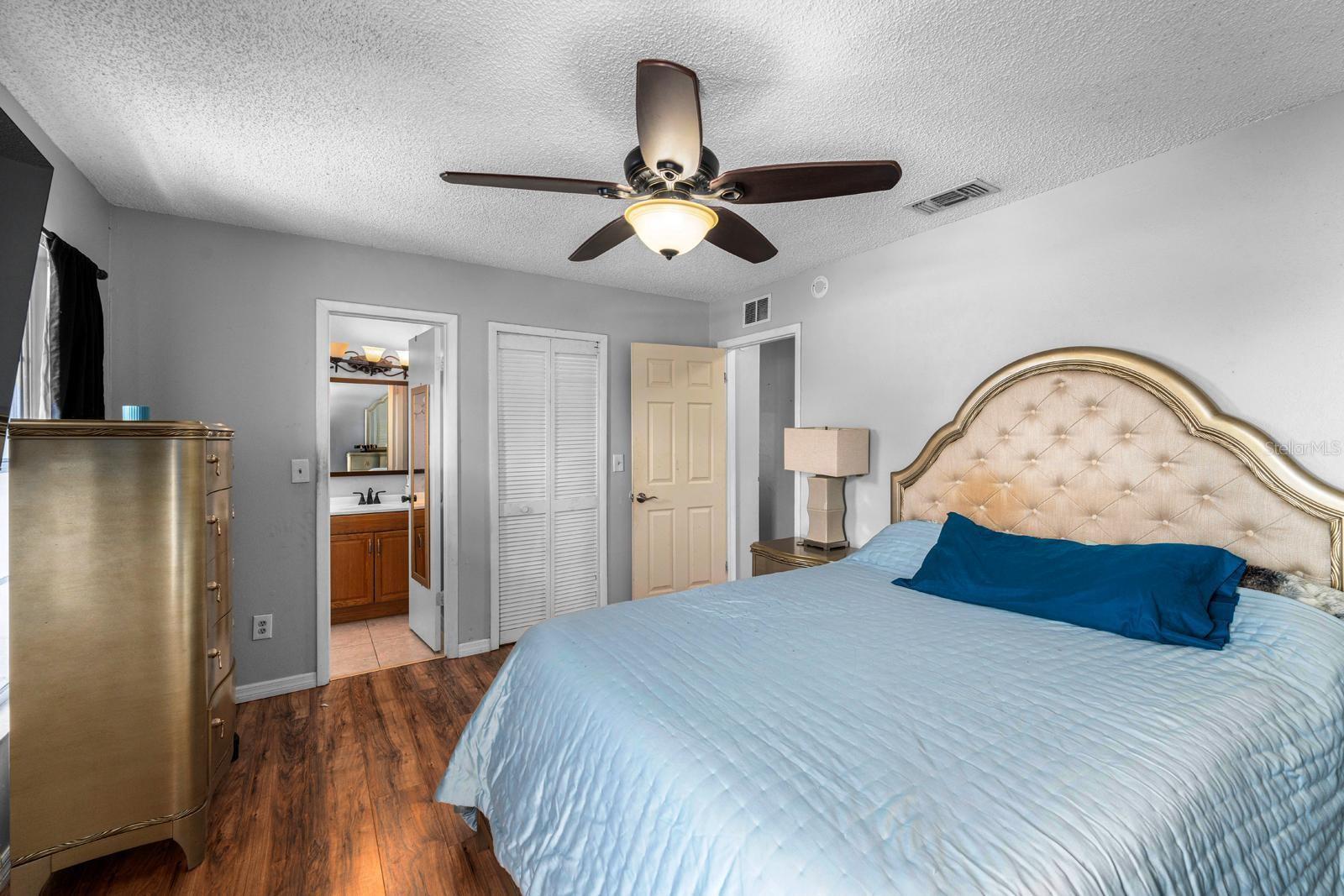 SOUTHWOOD HILLS UNIT 14 - Residential Lease