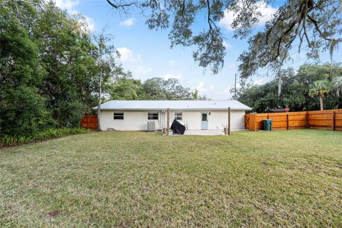 Tiny photo for 524 SE 31st Avenue, Ocala, FL 34471 (MLS # OM715976)