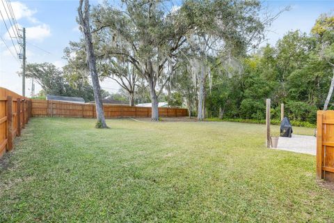 Tiny photo for 524 SE 31st Avenue, Ocala, FL 34471 (MLS # OM715976)