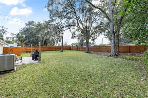 Tiny photo for 524 SE 31st Avenue, Ocala, FL 34471 (MLS # OM715976)