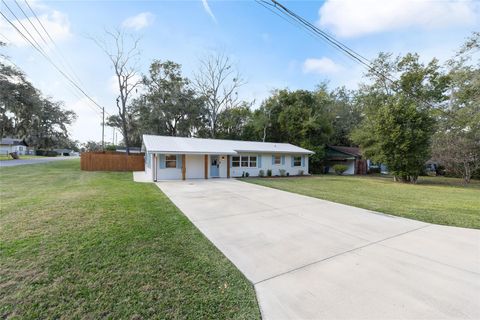 Tiny photo for 524 SE 31st Avenue, Ocala, FL 34471 (MLS # OM715976)