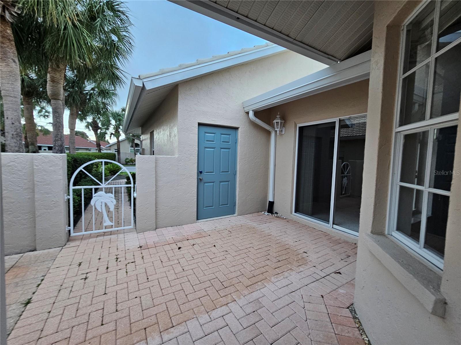 1228 BERKSHIRE CIRCLE