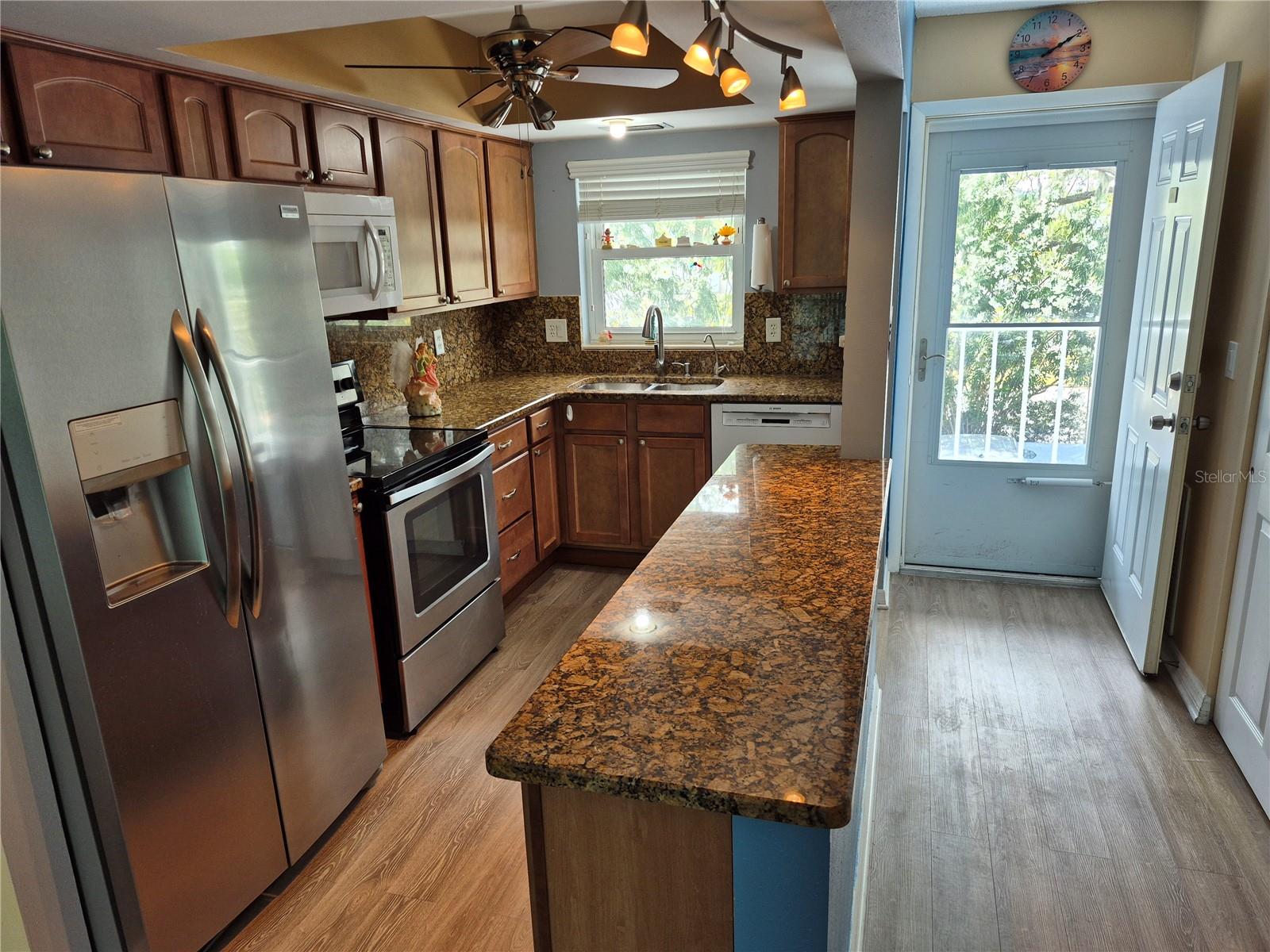 4939 FLORAMAR TERRACE 203