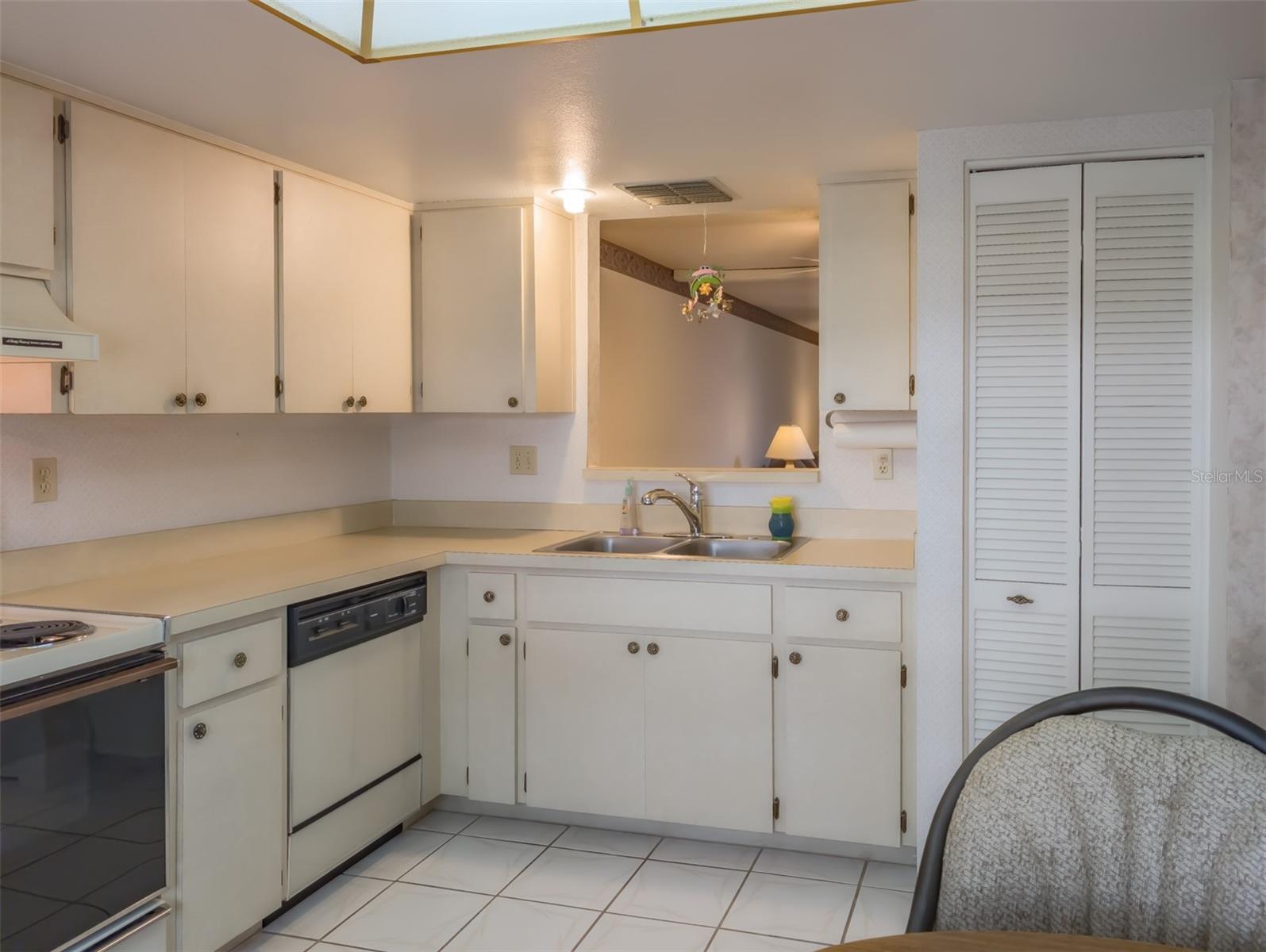 11231 DOLLAR LAKE DRIVE 5