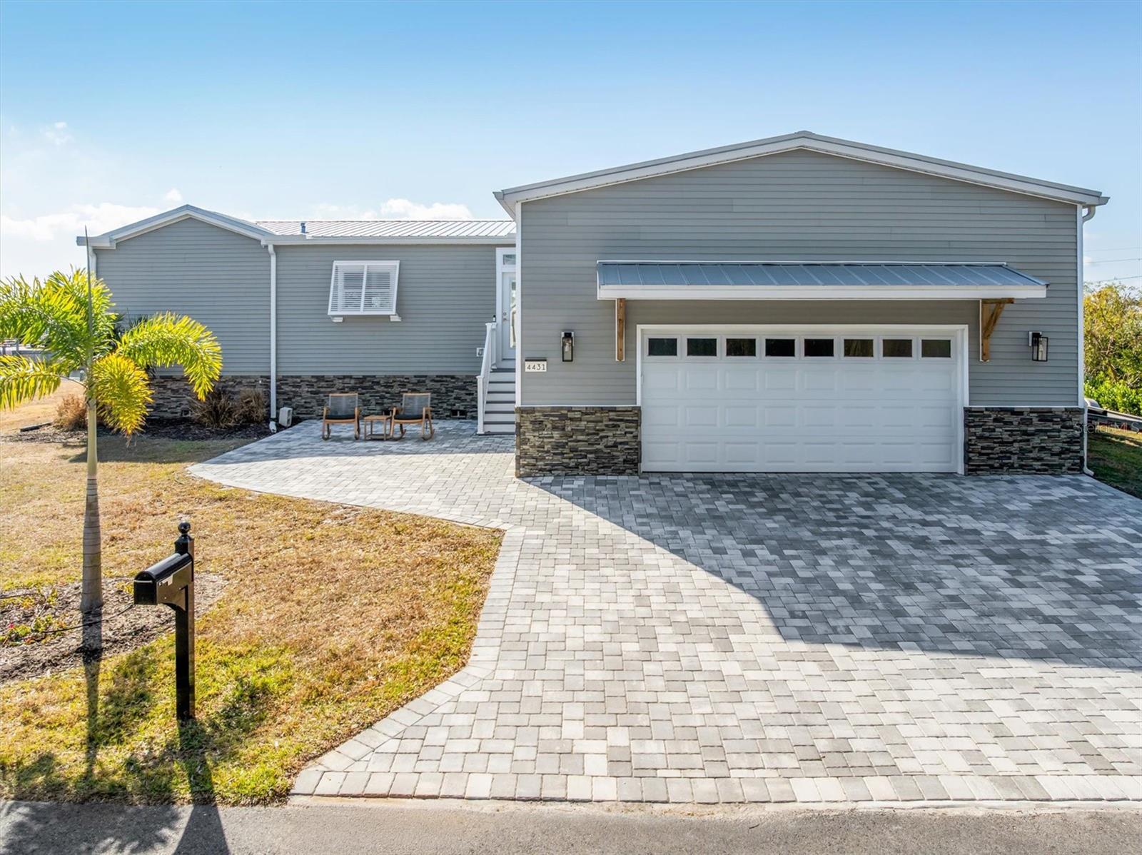 4431 PELICAN POINTE DRIVE