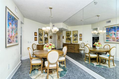 A home in LONGBOAT KEY