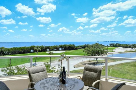 A home in LONGBOAT KEY