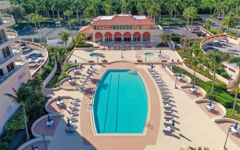 A home in LONGBOAT KEY