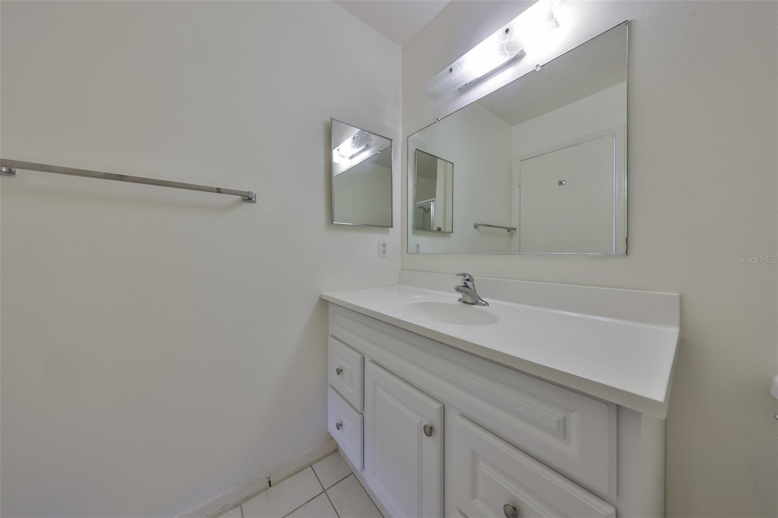 GLOUCESTER D CONDO - Residential